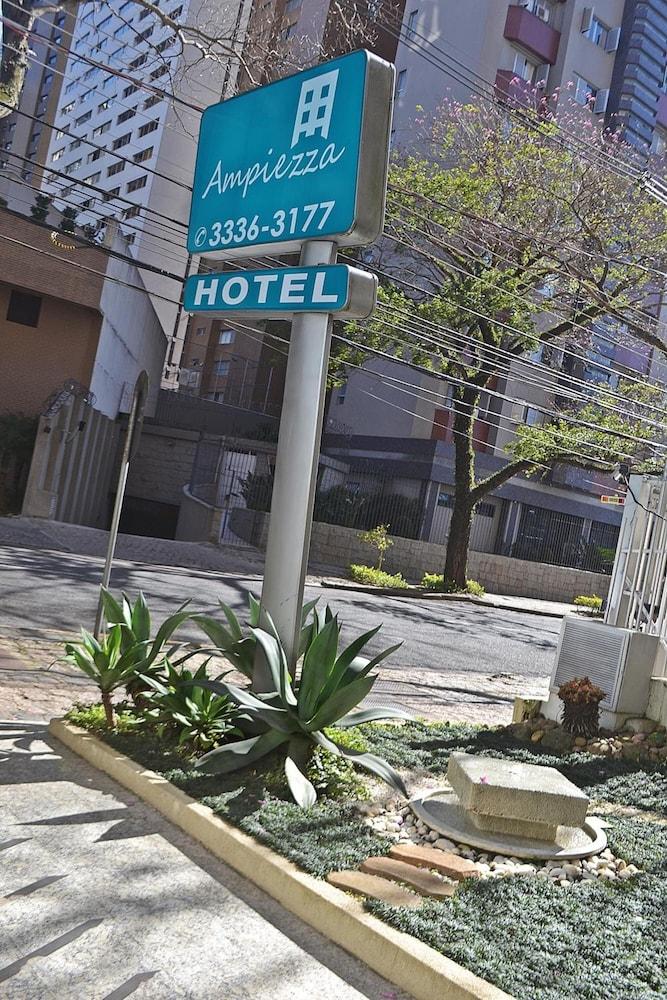 Hotel Ampiezza Curitiba Dış mekan fotoğraf